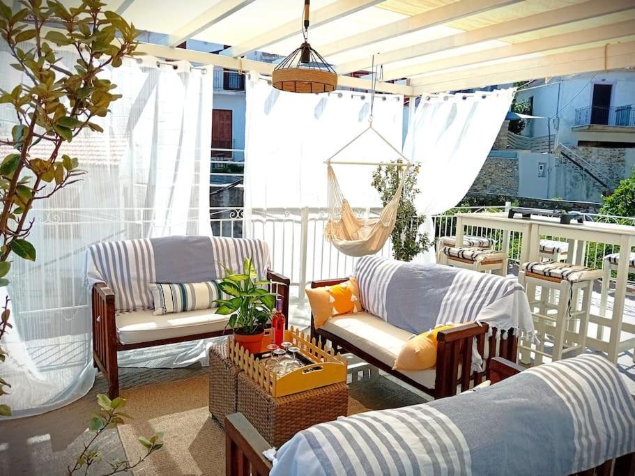 Villa Duka'S Gardenhouse à Skopelos Extérieur photo